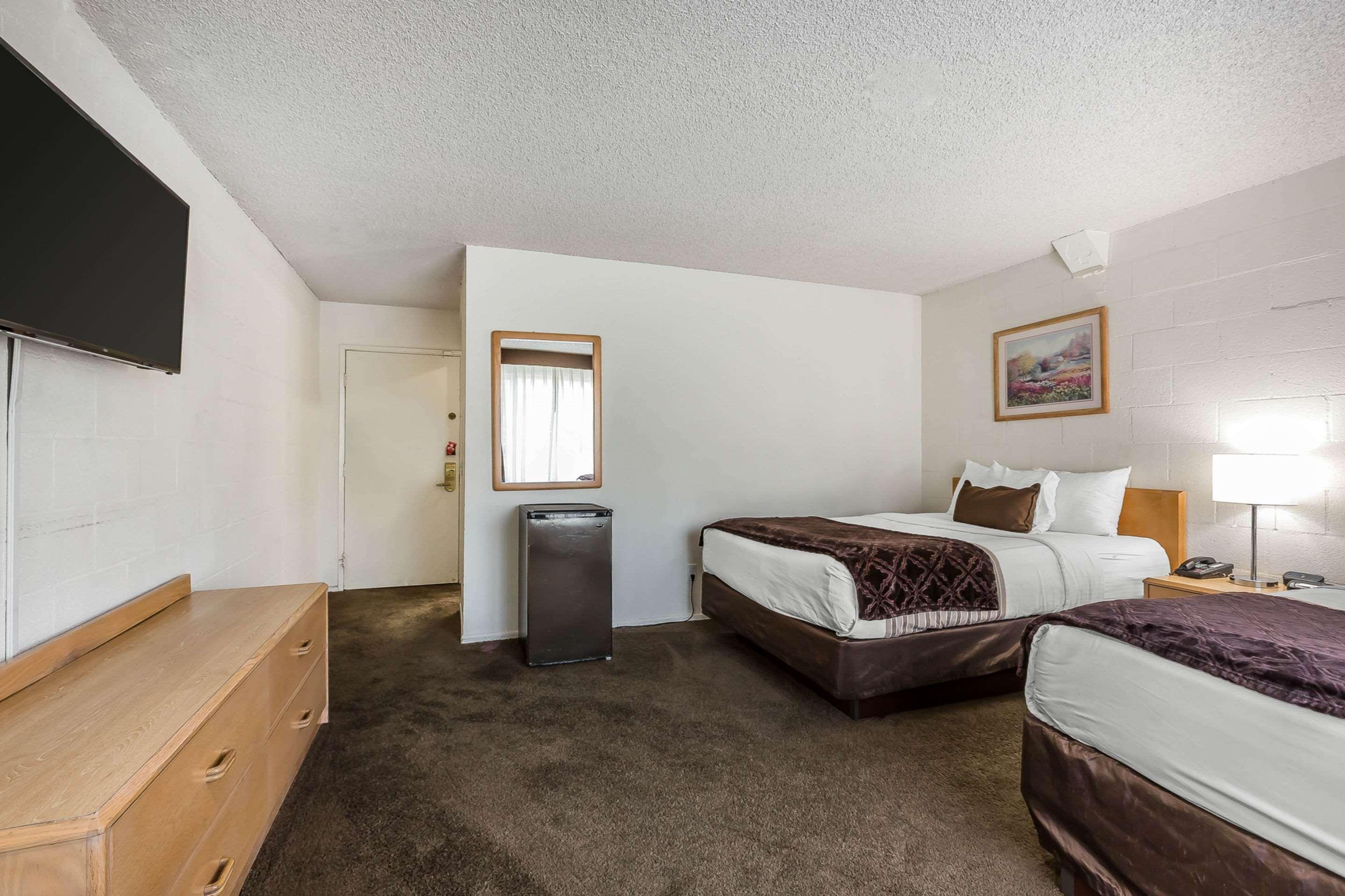 Econo Lodge Lake Elsinore Casino Eksteriør bilde